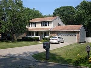 1st image of 6 Gratiot Ct