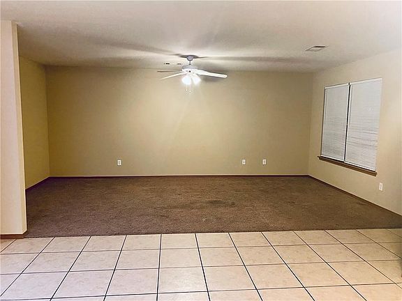 3rd image of 427 Asher Ct