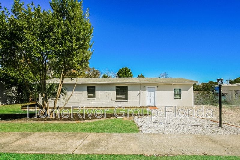 1st image of 442 Briarwood Ln