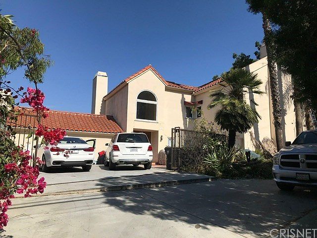 1st image of 3566 Beverly Glen Blvd