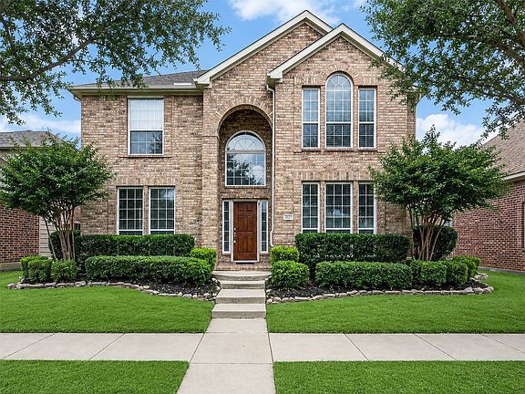 2nd image of 5612 Leven Ln