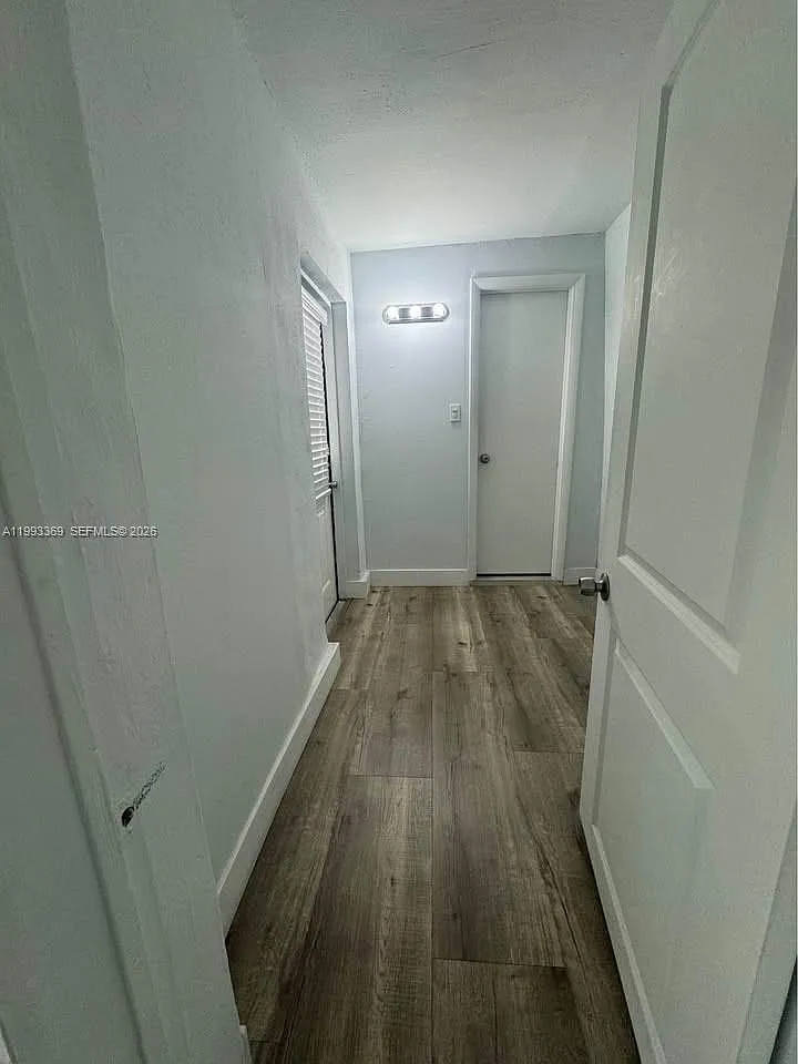 1 bed, 1.0 bath, $1,600 — Photo 4