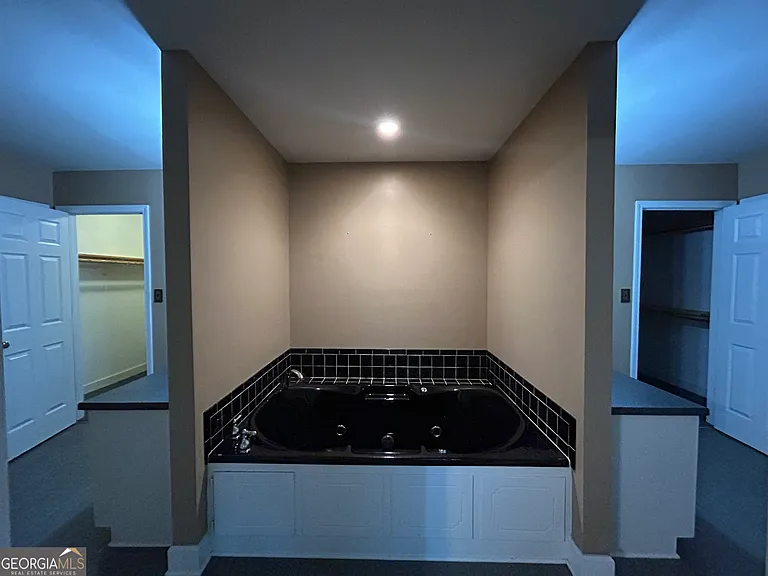 308 Wynterhall Dr — Photo 6
