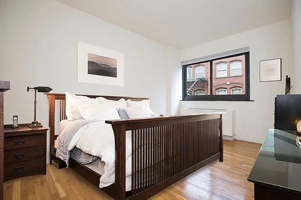 Rented by REAL New York | media 32