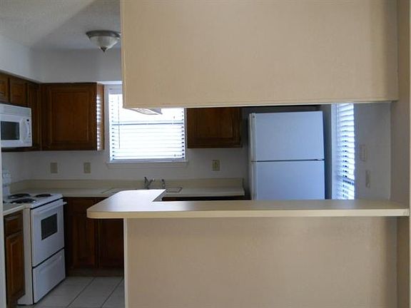 4th image of 2101 Friendly Dr APT 3124