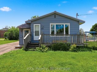 370 Sidney St, Belleville, ON K8P 3Z6