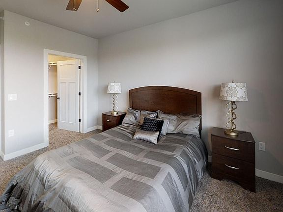 4th image of 1601 Hoel Ave #308