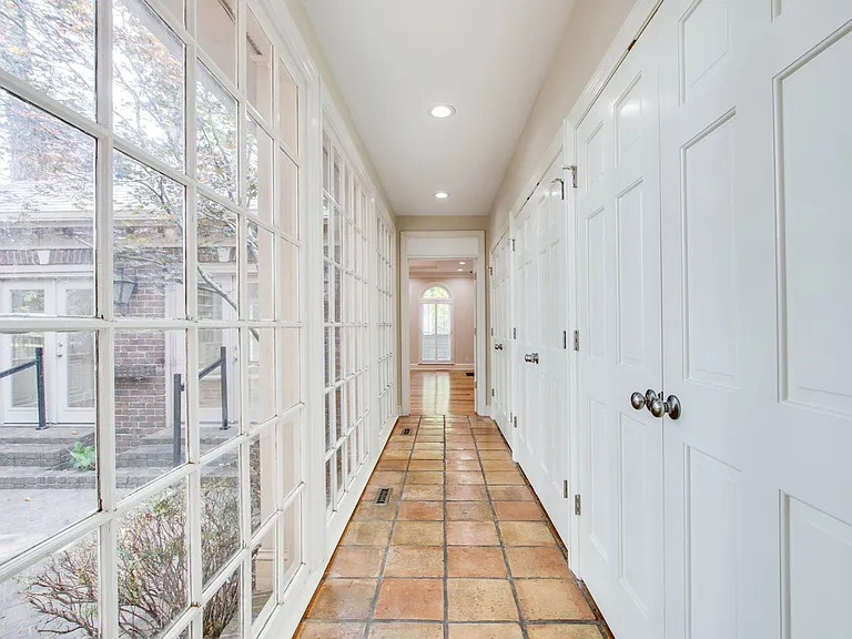 1306 SE Broad St — Photo 22