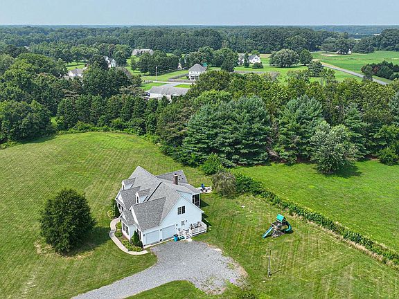 4th image of 10342 Friendship Rd