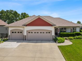 510 Stonegate Ct SW, Altoona, IA 50009