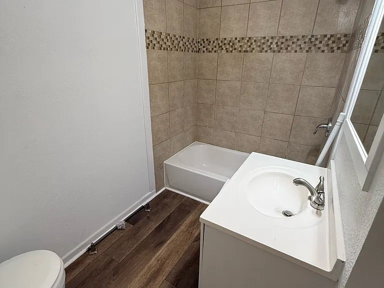 819 N Paddock St — Photo 6