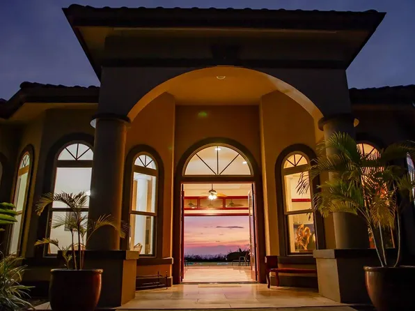 77-407 Hoomaluhia Dr, Kailua Kona, HI 96740