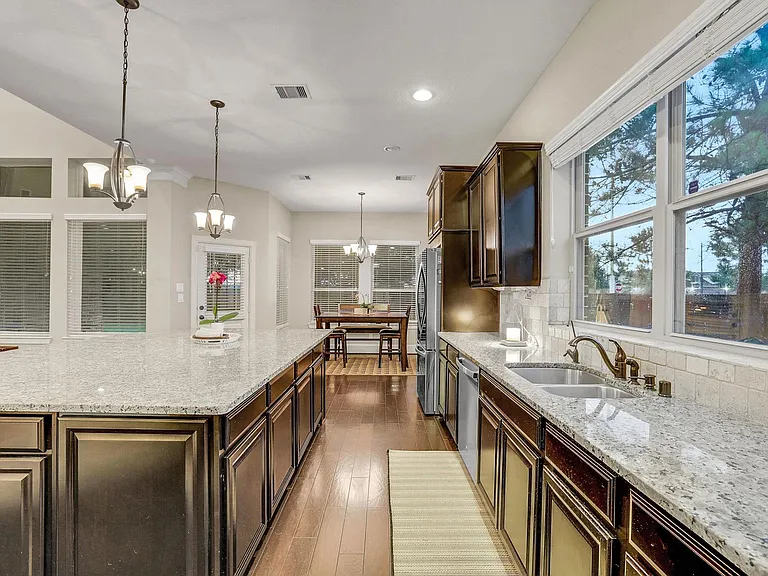 10423 Hatcher Dr — Photo 17