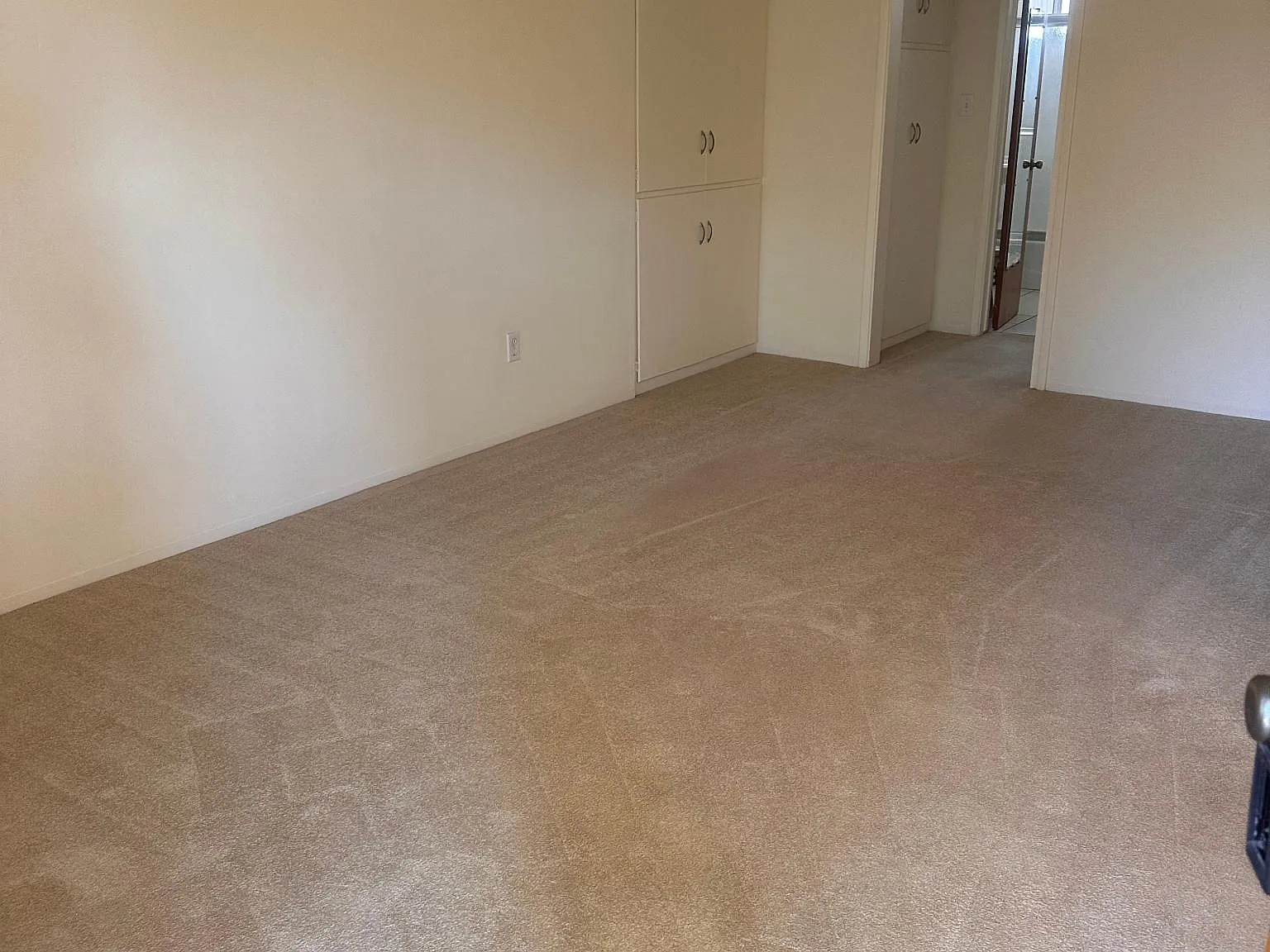 1 bed, 650 sqft, $2,285 — Photo 2