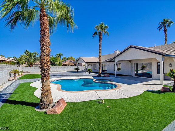 2nd image of 3623 Mooncrest Cir