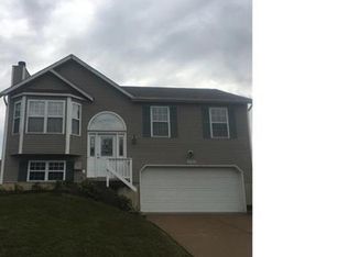 2382 Golden Gate Dr, Imperial, MO 63052