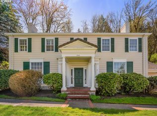 2944 SW Montgomery Dr, Portland, OR 97201