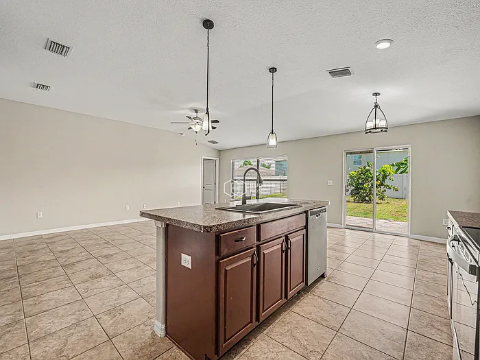 2025 Broad Winged Hawk Dr — Photo 11