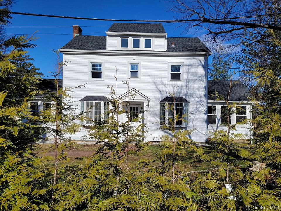 1st image of 424 Centre Island Road
