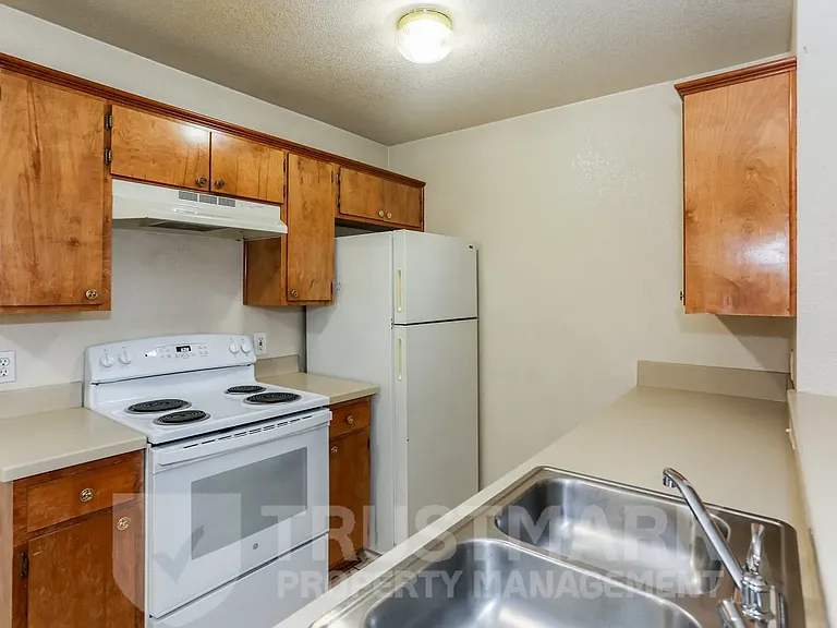 700 S Amy Ln #104 — Photo 8