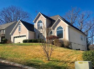 1209 Rain Tree Rd, Knoxville, TN 37923