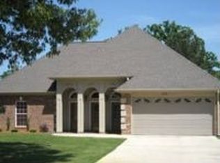 1302 Guyton Cir, West Point, MS 39773