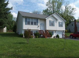 1714 Starview Dr, Salem, VA 24153