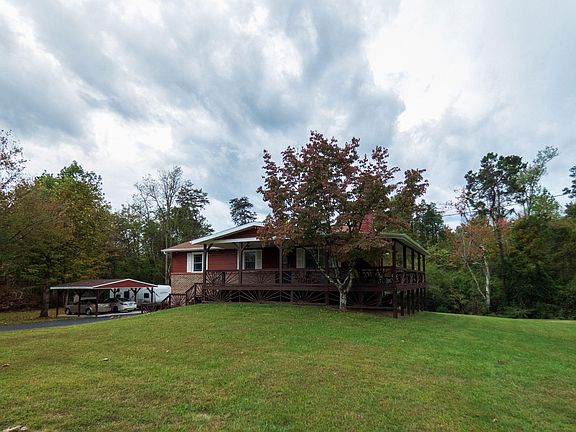 2nd image of 2310 Dixie Lee Cir