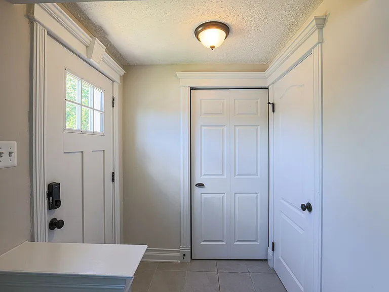 831 Comer Sq — Photo 6