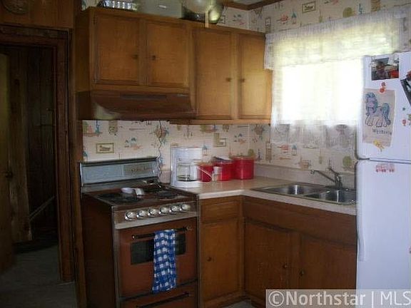3rd image of 28310 LAKEWOOD Drive