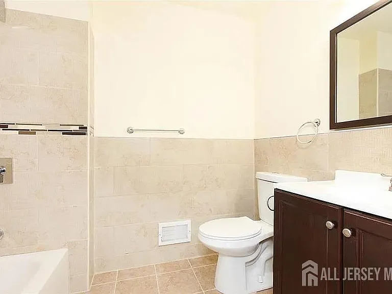 155 Darwin Ln — Photo 5