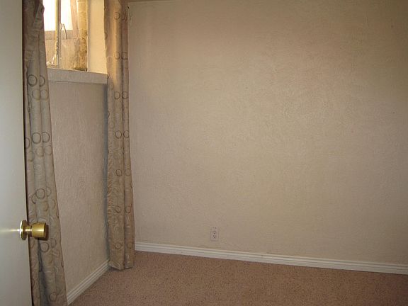 4th image of 2215 N Marion St APT B