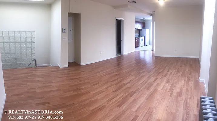 Rented by Alexiou Realty | media 1