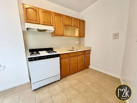 1st image of 30-11 Astoria Blvd #31B