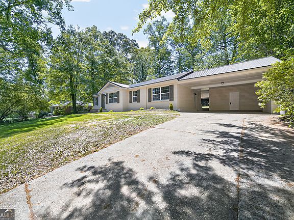 4th image of 324 Park Hill Dr