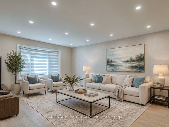 3rd image of 235 Yorkshire Dr