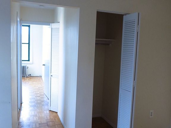 5th image of 542 E 79th St APT 6P