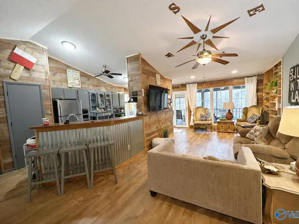 1709 Snug Harbor Rd, Grant, AL 35747