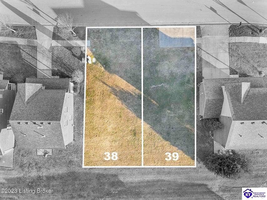 1st image of 39 Dewitt Dr