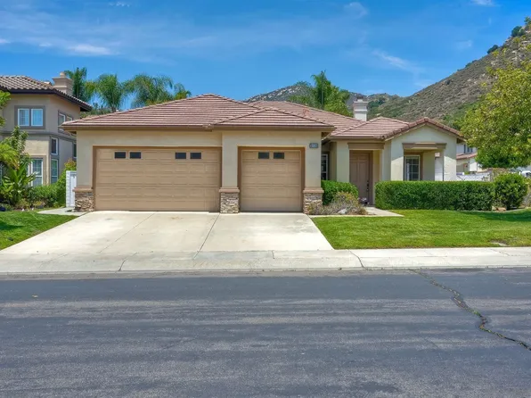 3136 Ferncreek Ln, Escondido, CA 92027