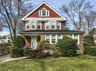 10 Alpine Rd, New Rochelle, NY 10804