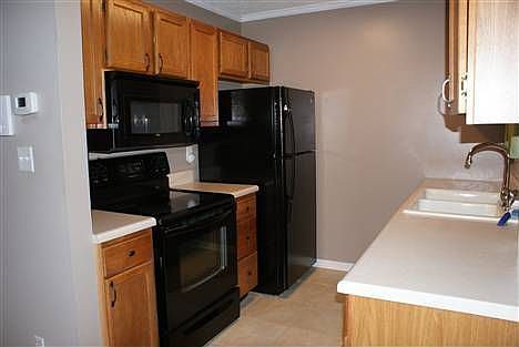 5th image of 2016 Silverbrook Dr