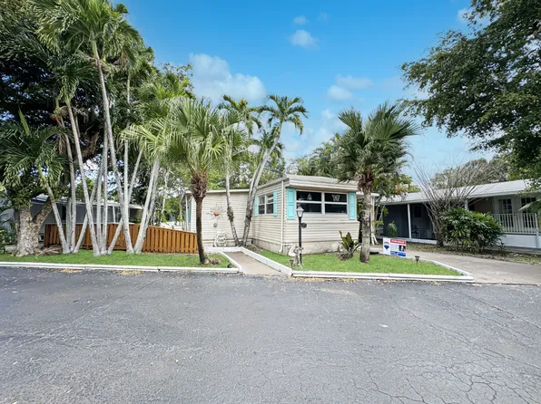 3001 SW 18th Ter Lot 127, Fort Lauderdale, FL 33315