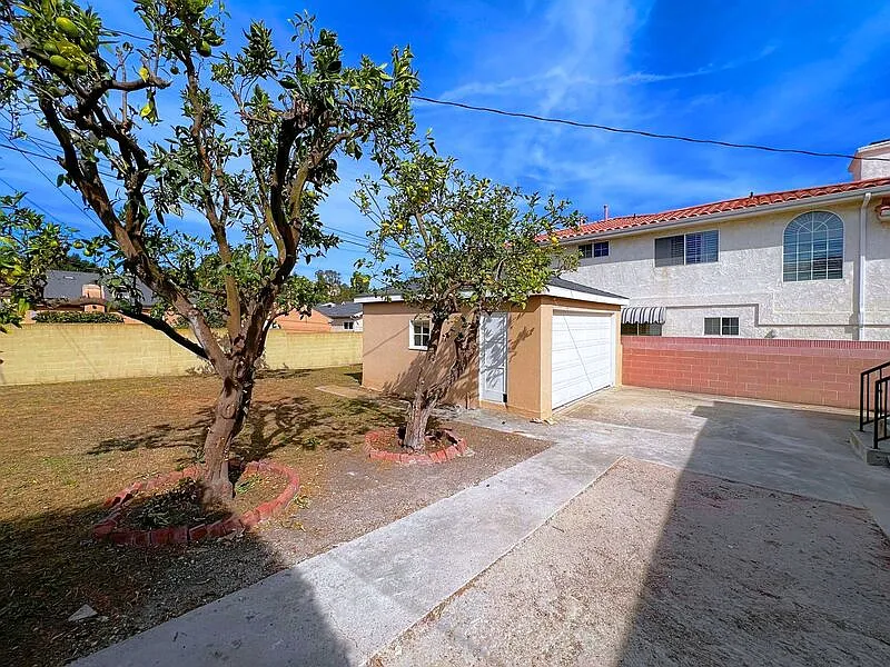 2 bed, 1.0 bath, 812 sqft, $3,095 — Photo 4