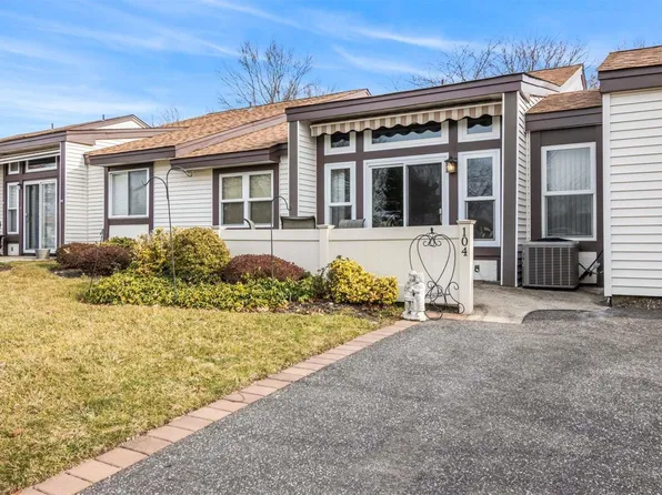104 Gotham Way #104, Saint James, NY 11780