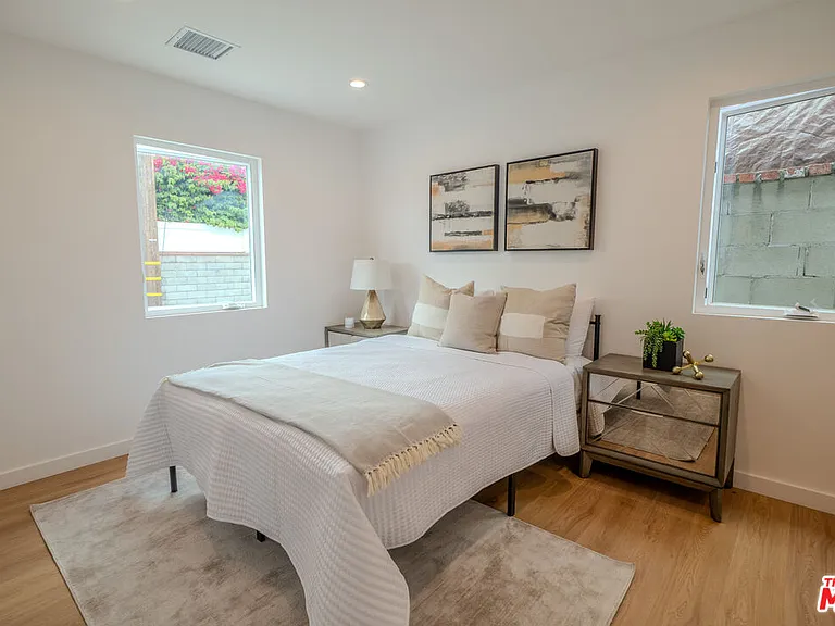 1139 N Lima St — Photo 17