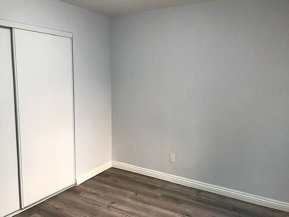 4th image of 140 N Mar Vista Ave
