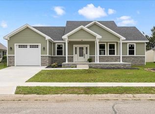 518 Lissaaron Dr, Winchester, IN 47394