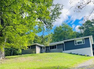 558 Hickory Square Rd, Connellsville, PA 15425
