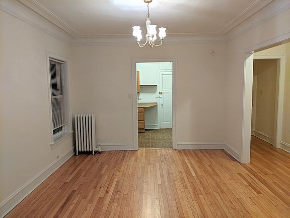 5th image of 731 Hinman Ave APT 1W